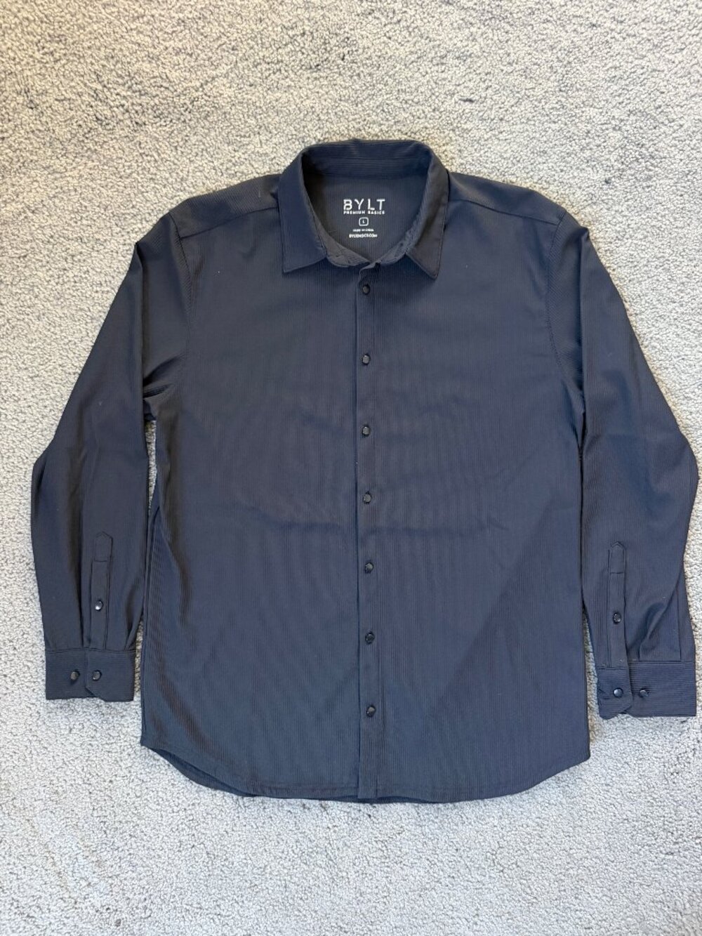 BYLT Basics Ribbed+ Long Sleeve Button Down Shirt Dark Navy Blue Mens Large NWOT